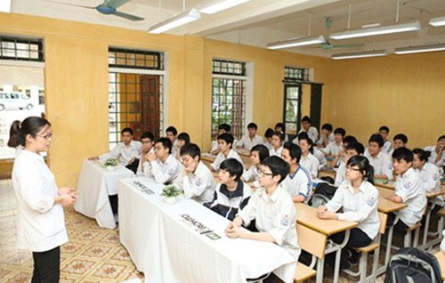 Во Вьетнаме реализуется проект дистанционной проверки зрения школьников - ảnh 1