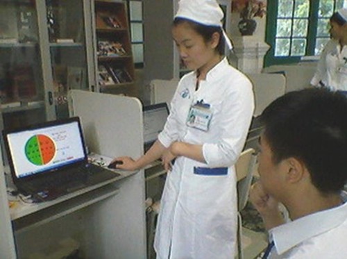 Во Вьетнаме реализуется проект дистанционной проверки зрения школьников - ảnh 2