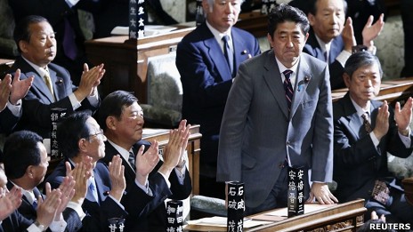 Лидер ЛДП Синдзо Абэ избран на пост премьер-министра Японии - ảnh 1