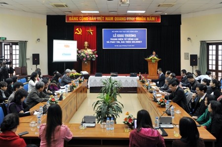 Открылась лаосскоязычная веб-страница вьетнамского журнала «Коммунист» - ảnh 1