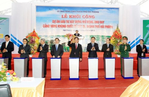 Нгуен Тан Зунг принял участие в церемонии начала реконструкции аэропорта Катби - ảnh 1
