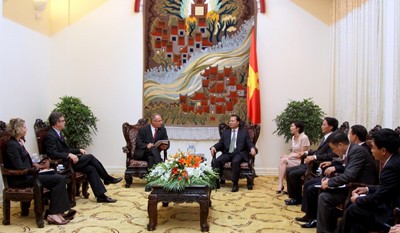 Вьетнам готов поддержать корпорацию Swiss Re в расширении рынка - ảnh 1