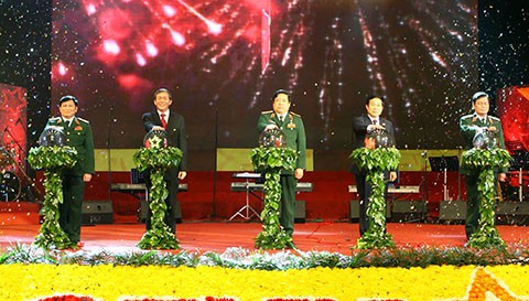 Во Вьетнаме официально открылся телеканал обороны Вьетнама - ảnh 1