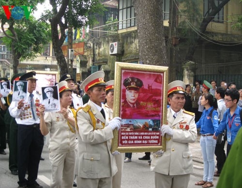 Генерал армии Во Нгуен Зяп в душе вьетнамского народа - ảnh 2