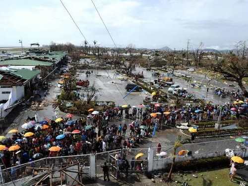 АСЕАН готова оказать Филиппинам и Вьетнаму помощь для ликвидации последствий тайфуна «Хайян» - ảnh 1