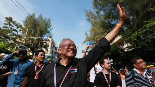Суд Таиланда выдал ордер на арест лидера демонстраций - ảnh 1