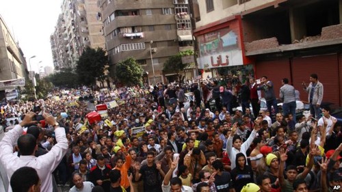 Египет: столкновения между сторонниками Мурси и полицейскими - ảnh 1