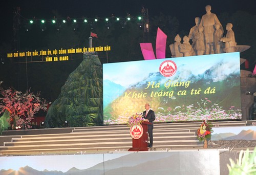 Во Вьетнаме отпраздновали 50-летие завершения строительства «Дороги счастья» - ảnh 1