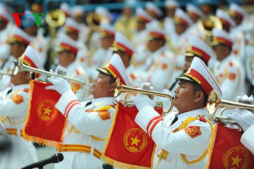 Военный парад в честь 40-летия cо Дня воссоединения Вьетнама - ảnh 2