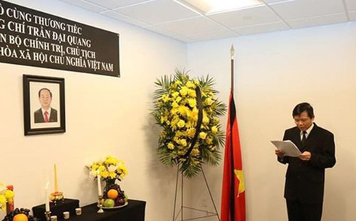 В Постоянной миссии Вьетнама при ООН открыта траурная книга в связи со смертью президента Чан Дай Куанга - ảnh 1