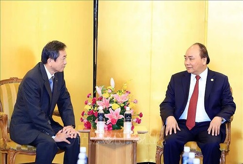 Премьер-министр Вьетнама принял представителей бизнес-кругов - ảnh 1