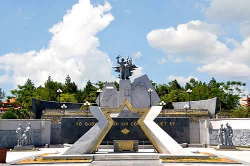 Государственная трасса №9 – символ особых дружеских отношений между Вьетнамом и Лаосом - ảnh 1