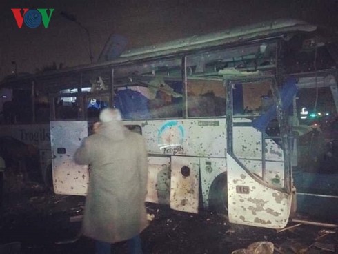 3 гражданина Вьетнама погибли при взрыве автобуса в Египте  - ảnh 1