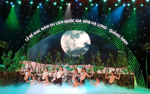 Состоялась церемония закрытия Национального года туризма 2018 Халонг-Куангнинь - ảnh 1