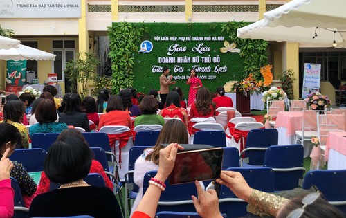 Во Вьетнаме прошли различные мероприятия, посвященные 8 марта - ảnh 1