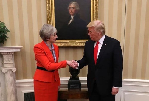 США и Великобритания стремятся к достижению крупного торгового соглашения после Brexit - ảnh 1