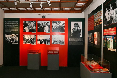 Выставка, посвящённая вьетнамским революционерам - ảnh 2