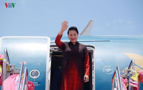 Председатель Нацсобрания Вьетнама Нгуен Тхи Ким Нган прибыла в Таиланд  - ảnh 1