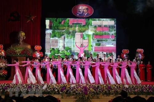 Нгуен Фу Чонг принял участие в церемонии празднования 70-летия со дня создания Государственной политической академии имени Хо Ши Мина - ảnh 1