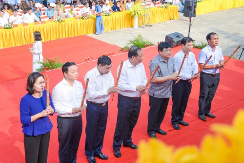 В провинции Хайзыонг отметили 719-ю годовщину со дня смерти национального героя Чан Хынг Дао  - ảnh 1