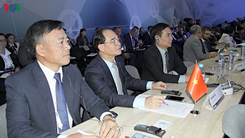 Вьетнам принимает участие в конгрессе Международной организации высших органов аудита - ảnh 1