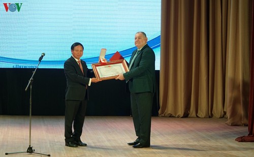 Вьетнам присвоил Пятигорскому государственному университету орден Дружбы - ảnh 1
