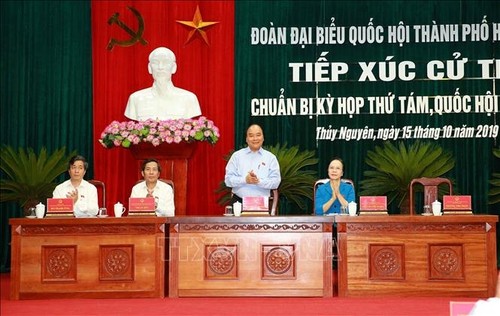 Премьер-министр Нгуен Суан Фук встретился с избирателями в городе Хайфон - ảnh 1