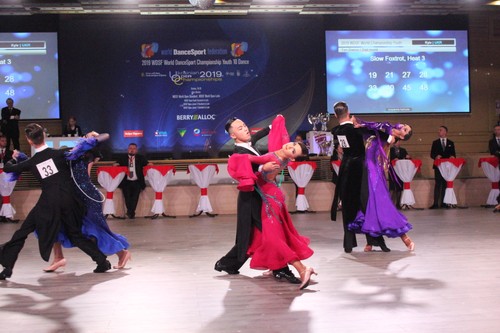 Танцевальный спорт: Впервые Вьетнам выступил на мировом первенстве - ảnh 9