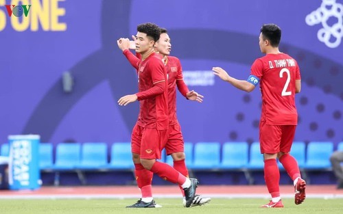 Молодёжная сборная Вьетнама одержала блестящую победу над молодёжной сборной Брунея - ảnh 1