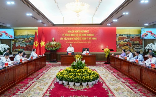 Премьер-министр Нгуен Суан Фук уверен в достижении властями Хайфона двуединой цели  - ảnh 1
