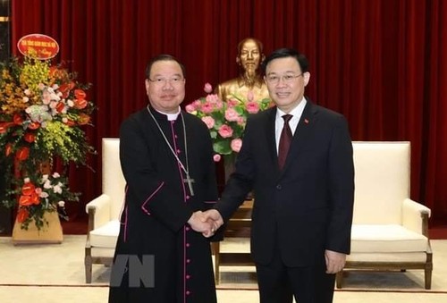 Католики вносят активный вклад в развитие Ханоя - ảnh 1