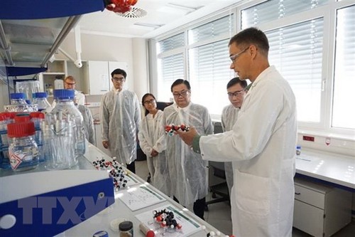Вьетнам и Австрия активизируют исследования и применение научных достижений в различных сферах жизни - ảnh 1