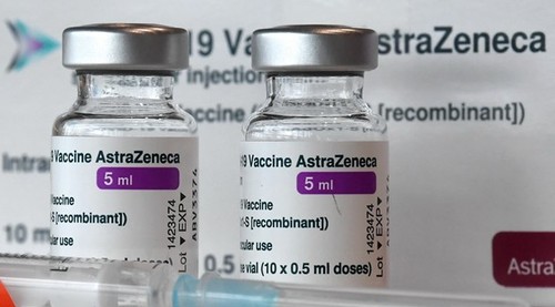 Правительство Вьетнама согласилось закупить больше вакцин против COVID-19 - ảnh 1
