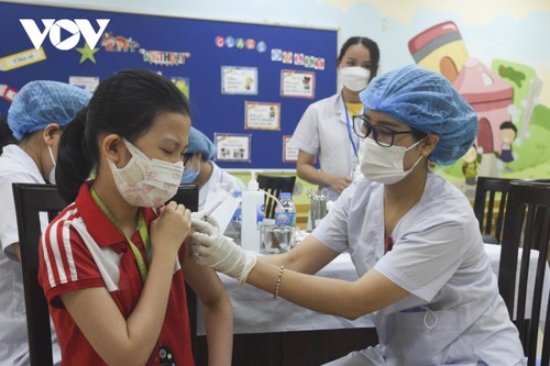 26 апреля во Вьетнаме зарегистрированы 8,4 тыс. новых случает заражения коронавирусом - ảnh 1