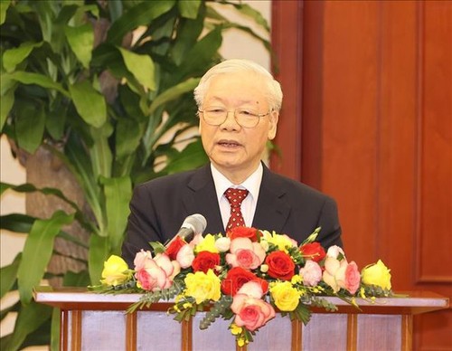 Генсек ЦК КПВ Нгуен Фу Чонг: Необходимо развивать роль ОФВ в удовлетворении чаяний народа - ảnh 1