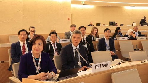 Вьетнам способствует диалогу и международному сотрудничеству для защиты прав человека перед лицом глобальных вызовов - ảnh 1