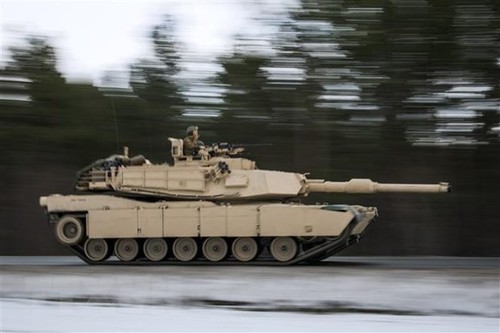 США одобрили продажу Саудовской Аравии запчастей для танков и БМП на $500 млн - ảnh 1