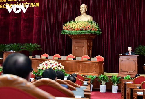 Вьетнам полон решимости успешно выполнять Резолюцию 13-съезда КПВ - ảnh 1