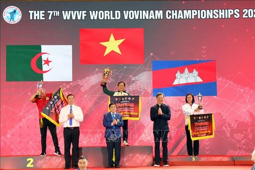 Вьетнам занял первое место на 7-м чемпионате мира по вовинаму - ảnh 1