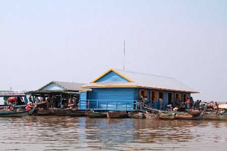 Thêm một ngôi trường mới cho học sinh Việt kiều trên Biển Hồ - ảnh 2