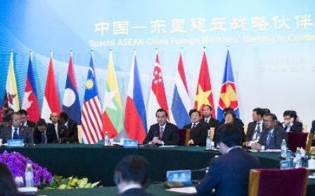 ASEAN - Trung Quốc bắt đầu đàm phán về COC - ảnh 1
