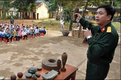 Giáo dục phòng tránh bom mìn cho trẻ em tại tỉnh Lạng Sơn - ảnh 2
