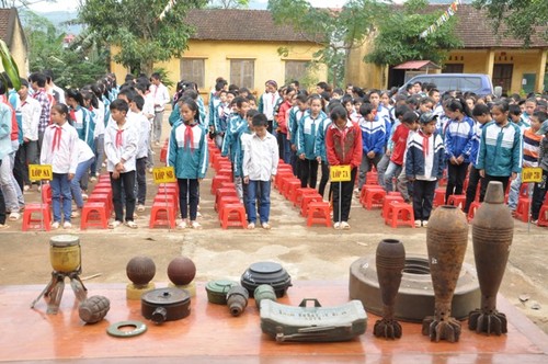 Giáo dục phòng tránh bom mìn cho trẻ em tại tỉnh Lạng Sơn - ảnh 1