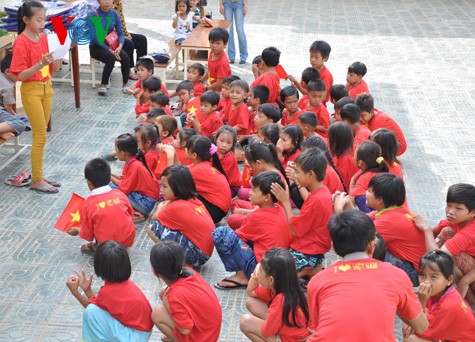 Lần đầu tiên con em Việt kiều tại Campuchia mừng Ngày Quốc tế Thiếu nhi - ảnh 2