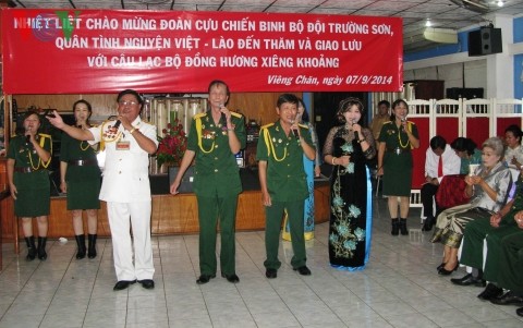 Đoàn cựu chiến binh bộ đội Trường Sơn giao lưu cùng Việt kiều Lào  - ảnh 3