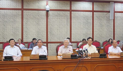 Bộ Chính trị cho ý kiến về việc chuẩn bị Đại hội đại biểu Đảng bộ TP Hồ Chí Minh nhiệm kỳ 2015-2020 - ảnh 1