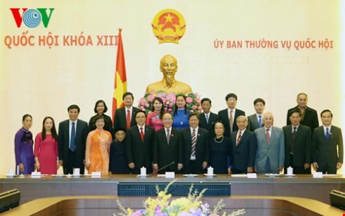 Chủ tịch Quốc hội gặp mặt đoàn Đại biểu Quốc hội tỉnh Tuyên Quang các thời kỳ - ảnh 1