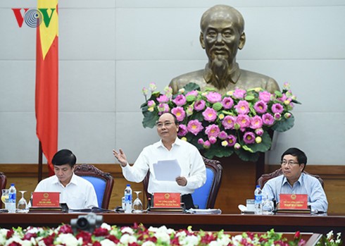 Thủ tướng Nguyễn Xuân Phúc: Hoạt động của Công đoàn cần chăm lo lợi ích của người lao động - ảnh 1