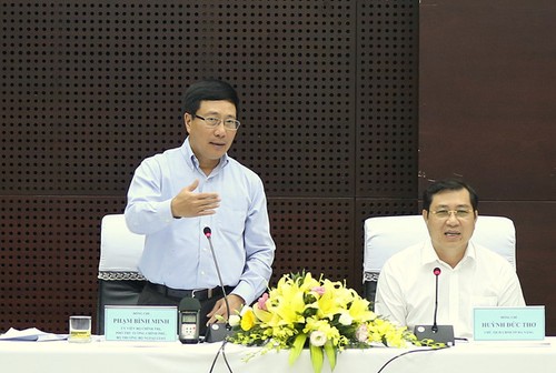 Phó Thủ tướng Phạm Bình Minh kiểm tra công tác chuẩn bị cho Hội nghị cấp cao APEC tại Đà Nẵng - ảnh 1