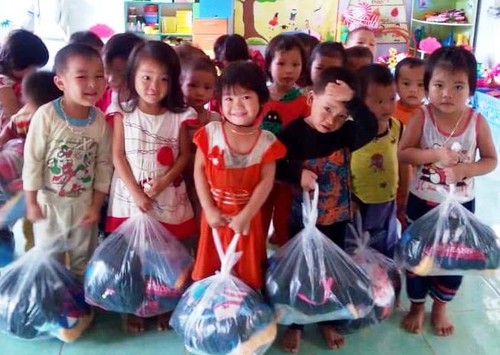 "Vì ta cần nhau" sẻ chia với những em nhỏ nơi vùng lũ Phìn Ngan, Lào Cai - ảnh 5